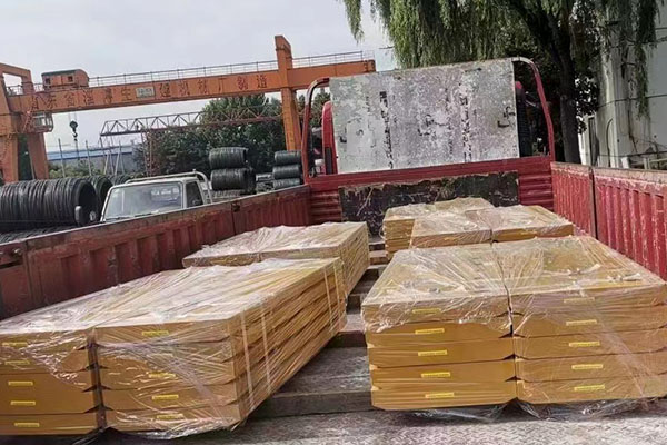 0000_e3626d79fcb9c361eba53d94a836274